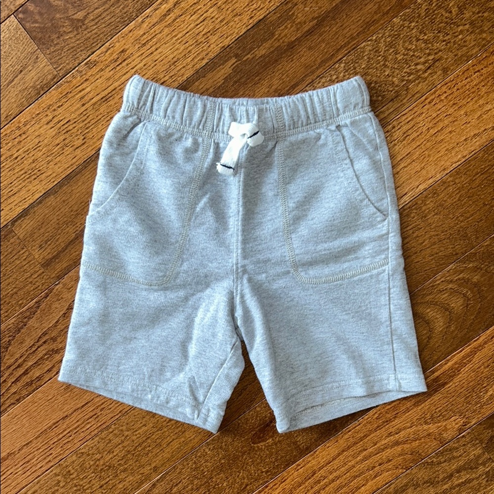 Boys Carter’s Light Gray Shorts Size 5T